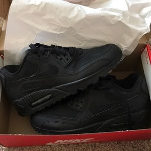 All black nike air max 90